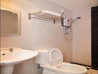 Rose Cottage Hotel Taman Impian Senai Johor Bahru Luaran gambar